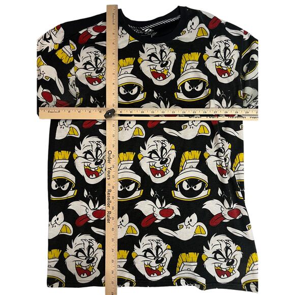 Looney Tunes All-Over Print Unisex T-Shirt Martian, Sylvester & Tweety - Large - Picture 11 of 13